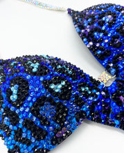 Load image into Gallery viewer, Ombre Leopard - Mix Preciosa/Czech Glass